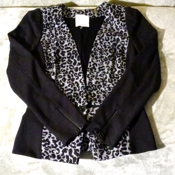 Blazer - Picture 1 of 6